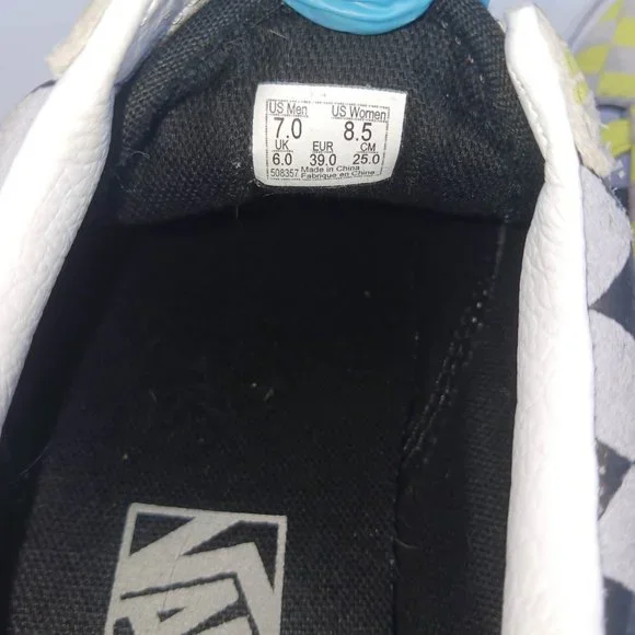 Vans Men's Size 7 Yellow Black White Checkered Shaker Board Shoes - Picture 6 of 9